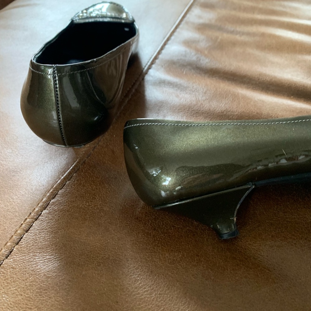 Prada Olive Green Patent Leather Loafers size 7 - Picture 5 of 10